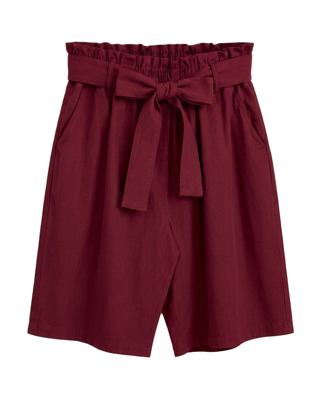 Pantalón Short Safari: pantalón corto para mujer real de precio accesible en color burdeos con cintura elástica alta de estilo paperbag, bolsillos funcionales y cinturón de lazo ajustable de Quiles_Shop.