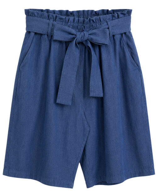 Pantalón Short Safari: pantalón corto para mujer real de precio accesible en color denim con cintura elástica alta de estilo paperbag, bolsillos funcionales y cinturón de lazo ajustable de Quiles_Shop.