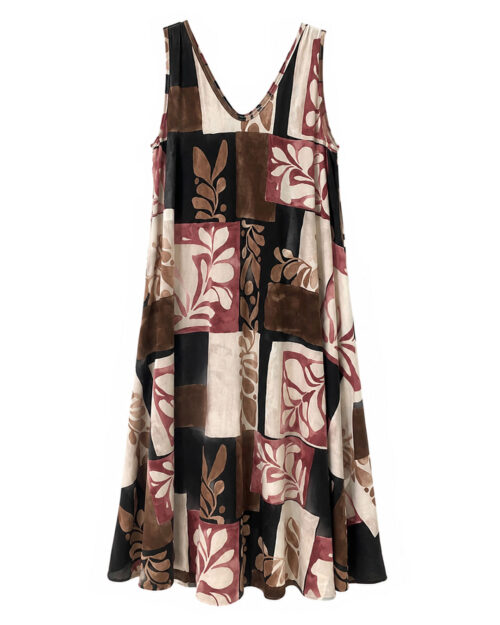 Vestido Mosaico: vestido largo de licra fría para mujeres reales de tallas curvy con escote en pico, tirante ancho y estampado geométrico de motivos florales de Quiles_Shop.
