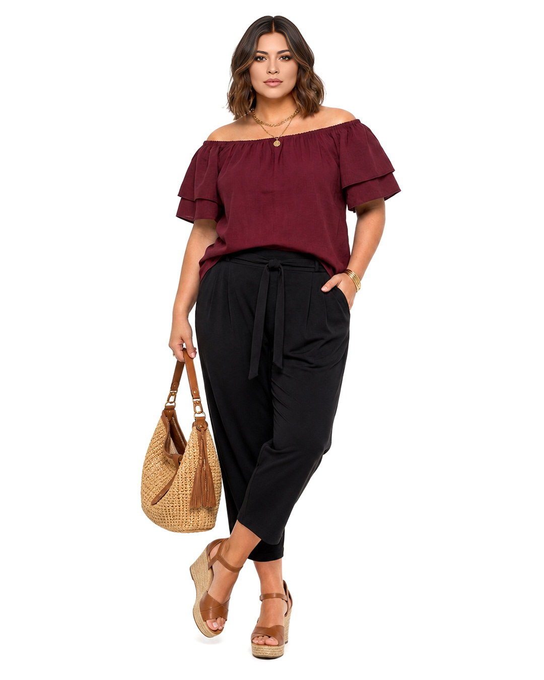 Blusa Maia: blusa fluida de bambula con escote barco elástico, tirantes finos cruzados en la espalda y mangas de doble volante de Quiles_Shop.