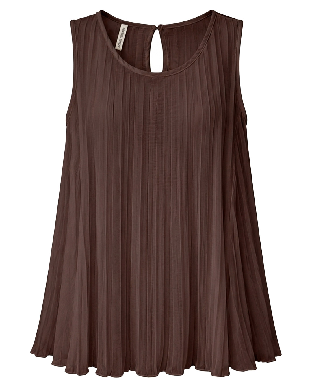 Blusa Plisada: blusa marrón sin mangas para mujeres reales de tallas curvy con diseño totalmente plisado en vertical, cuello redondo y lágrima trasera con botón de Quiles_Shop.