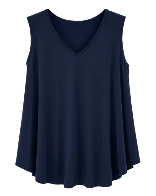 Camiseta Alma: camiseta básica de tirantes anchos para mujeres reales de tallas curvy con escote en pico, silueta evasé holgada y bajo redondeado de Quiles_Shop.