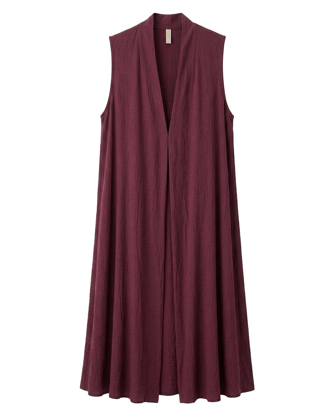Vestido Ágora: vestido midi sin mangas en tejido fluido color burdeos con escote en pico y pliegue central de Quiles_Shop.