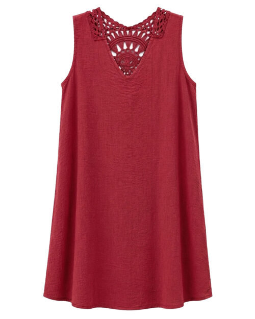 Vestido Creta: vestido de diario corto de tirantes anchos color rojo en viscosa efecto lino con espalda y escote decorados en guipur calado de Quiles_Shop.