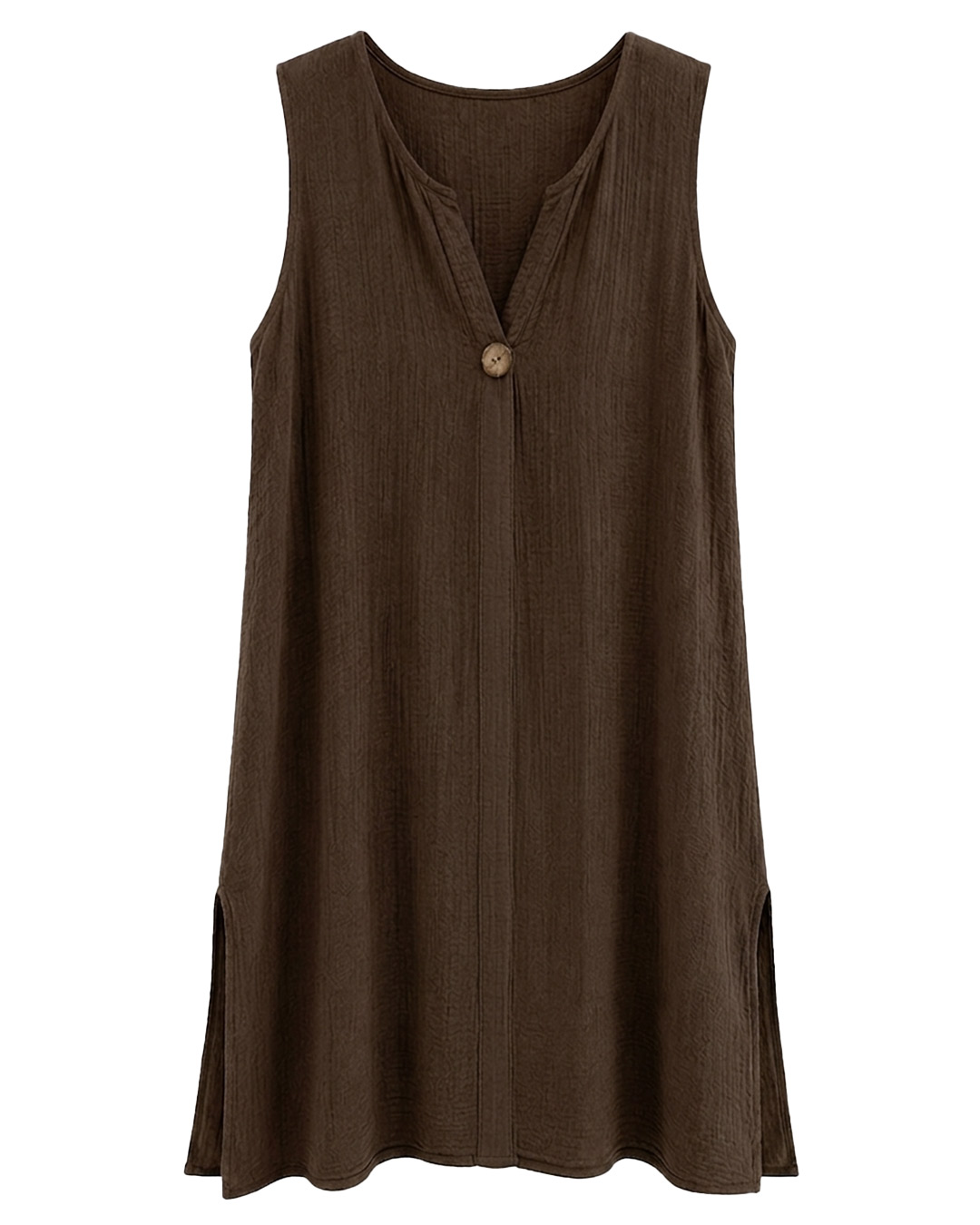 Vestido Menorca: vestido de diario corto sin mangas color marrón en viscosa texturizada con cuello en pico, botón de madera y aberturas laterales de Quiles_Shop.