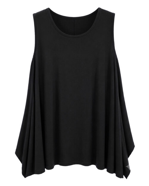 Camiseta Duomo: camiseta de diario color negra de tirantes anchos en punto de viscosa fluido con aberturas laterales en picos de Quiles_Shop.
