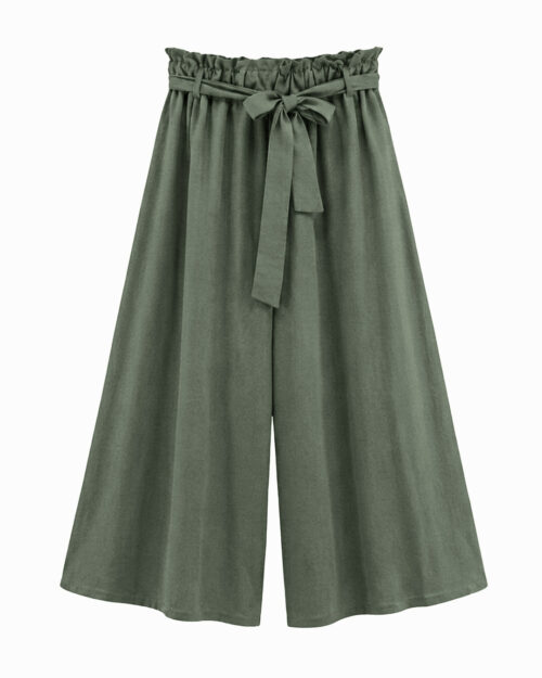 Pantalón Córcega: pantalón color verde de pata ancha en viscosa fluida y elastano con cintura elástica tipo paperbag y lazo de Quiles_Shop.