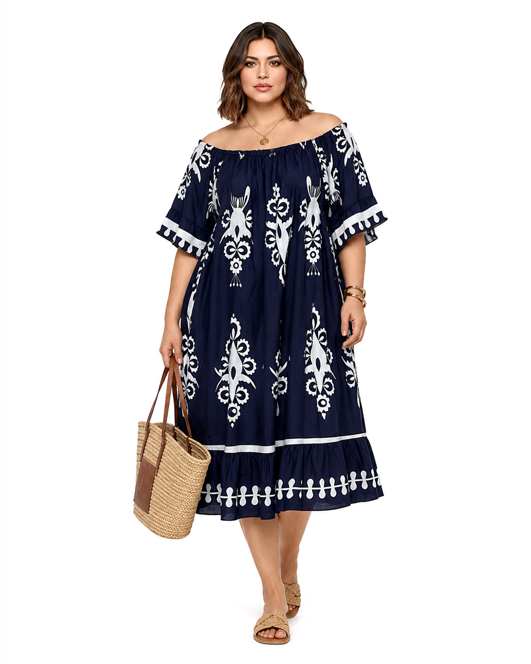 Vestido Atenas: vestido midi de diario color azul marino con estampado geométrico griego blanco, escote elástico fruncido multiposición y bajo con volante de Quiles_Shop.
