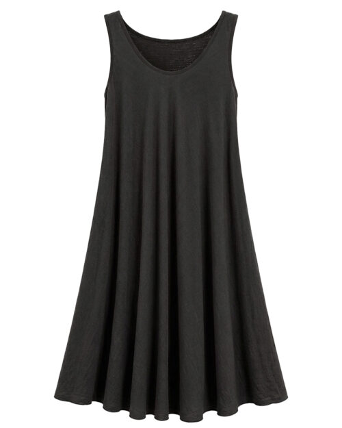 Vestido Calado: vestido de color negro sin mangas en viscosa con textura arrugada y espalda con canesú de rejilla calada de Quiles_Shop.