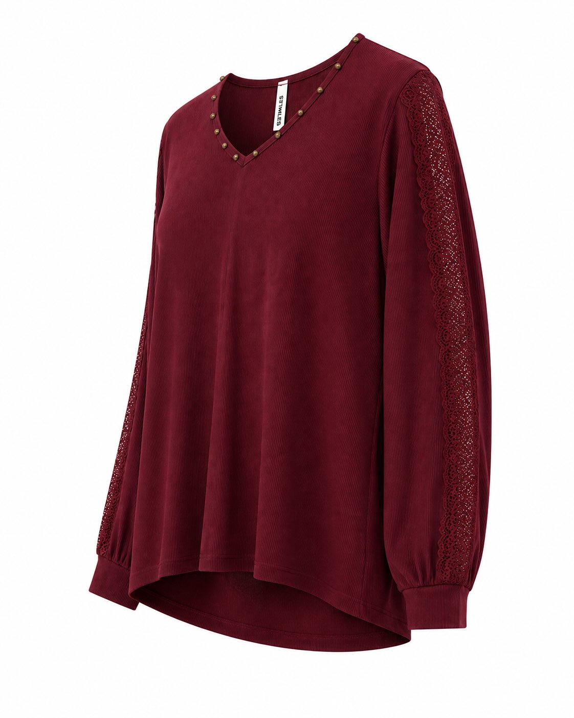 Vista lateral de blusa burdeos de canalé con detalle de encaje en la manga