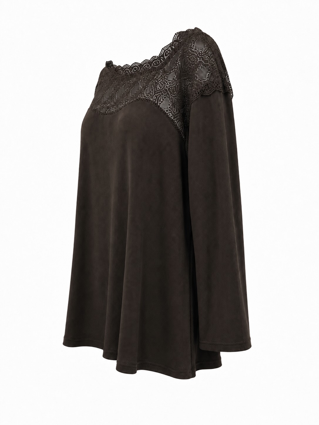 Vista lateral de la blusa canesú encaje marrón de corte fluido