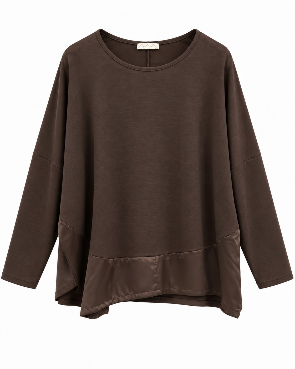 Camiseta Satin chocolate mujer oversize con bajo delantero de efecto satinado