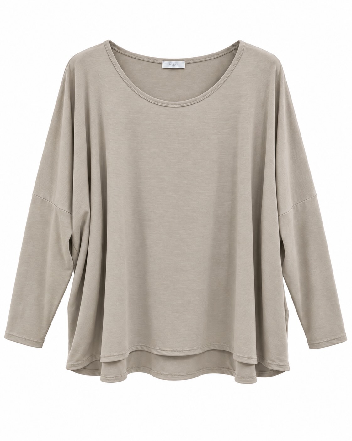 Camiseta Zen beige curvy de manga larga con escote redondo y corte amplio