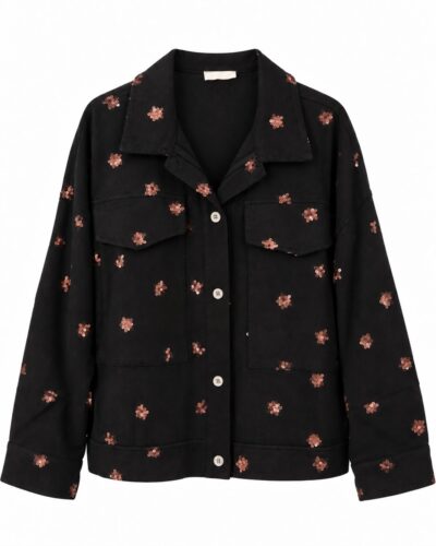 Chaqueta denim Destellos negra de mujer con aplicaciones brillantes, cuello con solapa, bolsillos delanteros y cierre de botones.