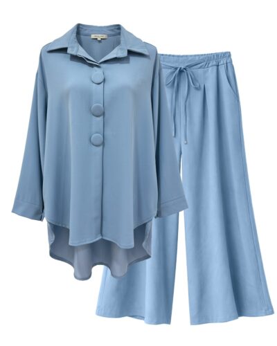 Conjunto completo Lúa denim claro de mujer con camisa de botones y pantalón ancho fluido
