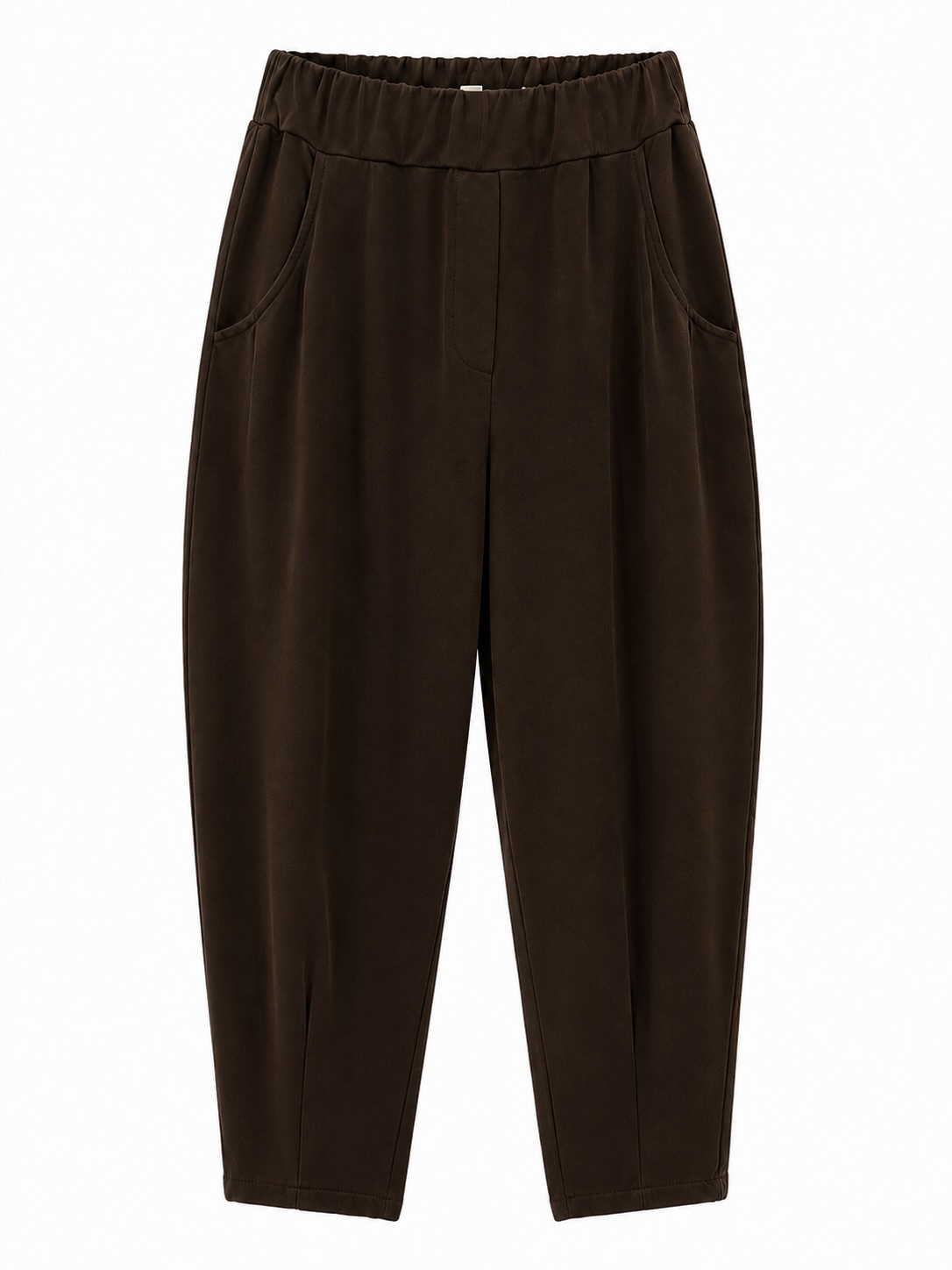 Pantalón carrot marrón chocolate con cintura elástica y bolsillos delanteros