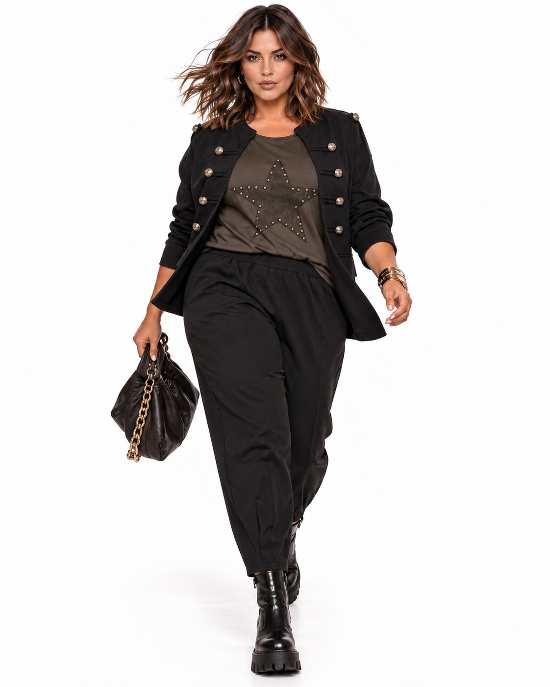 Pantalón carrot negro con cintura elástica y bolsillos delanteros