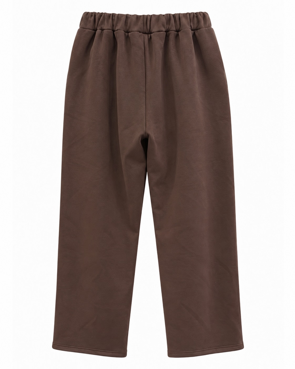 Pantalón jogger casual chocolate de mujer curvy en neopreno suave y agradable al tacto, con cintura elástica y corte relajado, vista de espalda