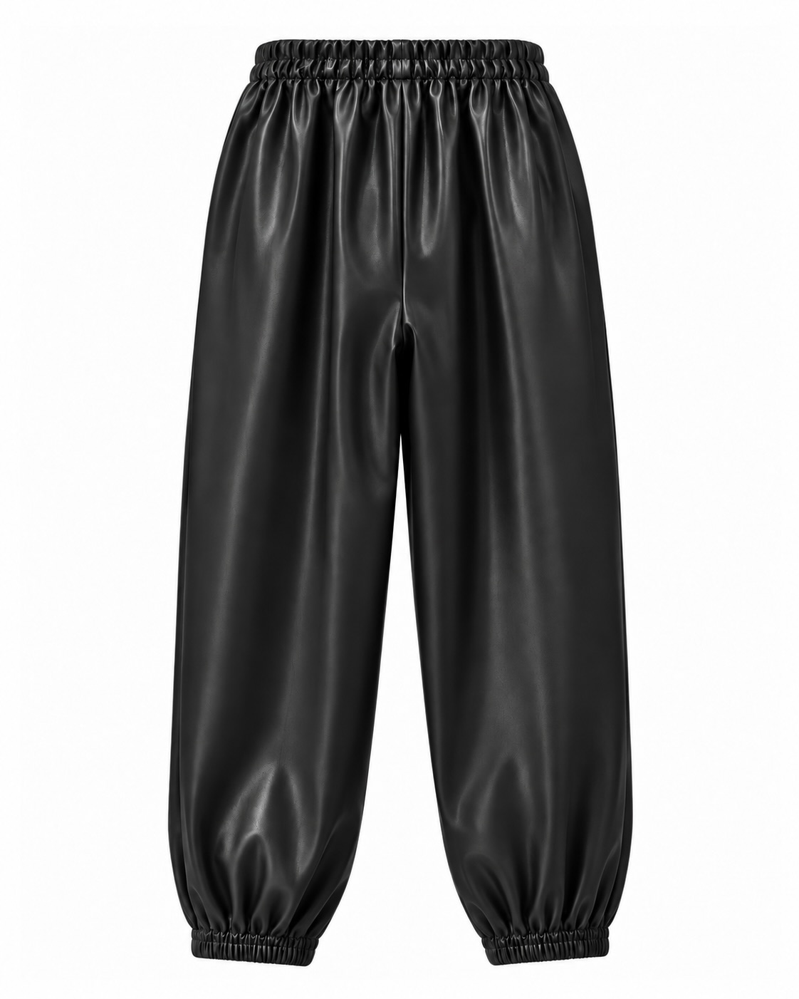Pantalón jogger efecto piel negro para mujer curvy visto de espalda con cintura elástica y corte relajado