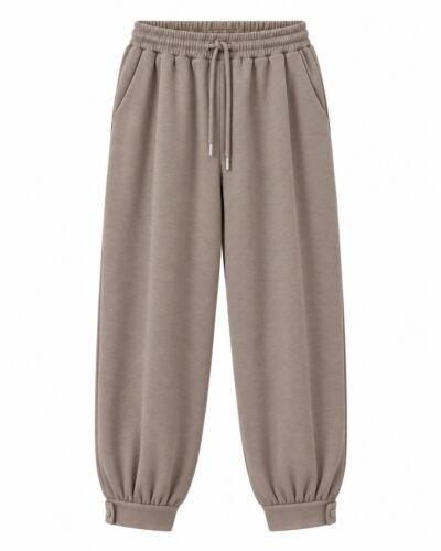 Pantalón jogger globo color topo con cintura elástica, cordón y puños abotonados