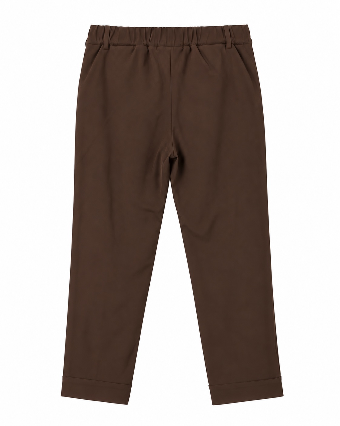 Vista de la espalda del pantalón Milán marrón con cintura elástica y trabillas