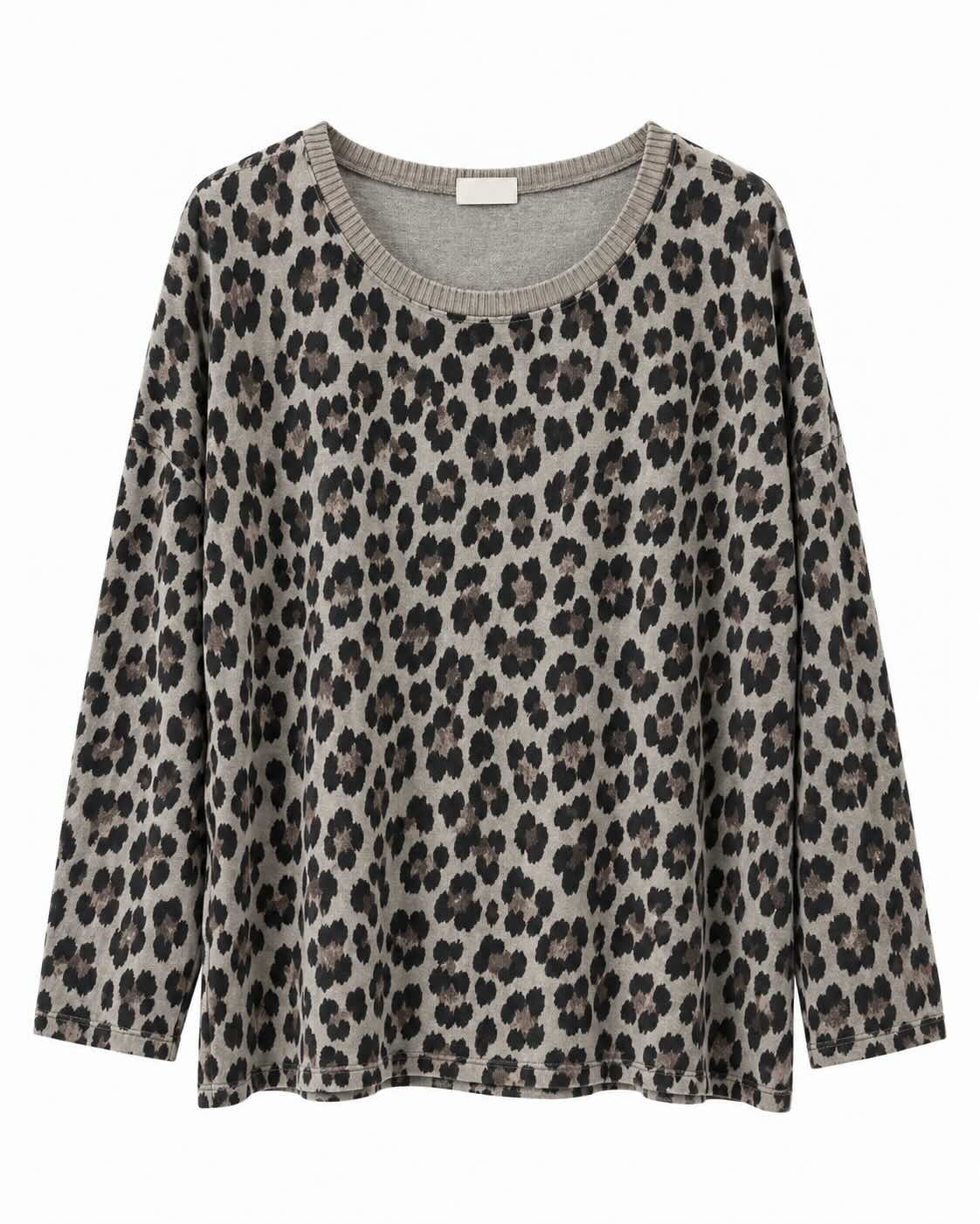 Sudadera leopardo beige con estampado animal print, escote redondo y manga larga