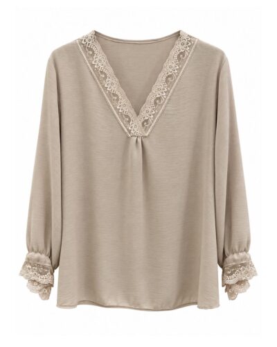 Blusa lencera beige con escote en V de encaje floral y puños de encaje