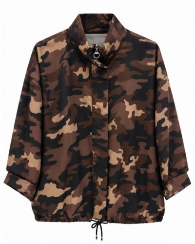Chaqueta camuflaje marrón con cuello alto, cremallera de aro y bajo ajustable