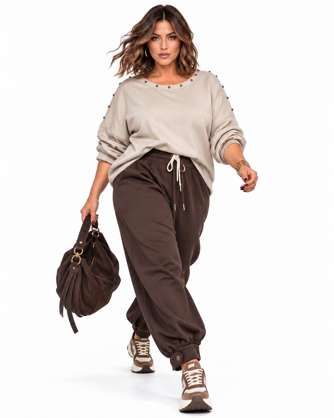Look completo Sudadera Rebel beige de neopreno con tachuelas metálicas y cordón ajustable en el bajo